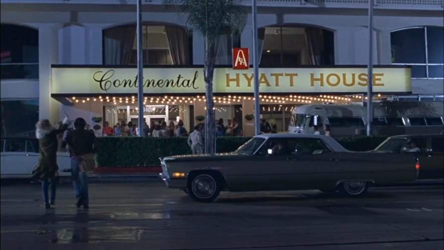 Cadillac Sedan DeVille