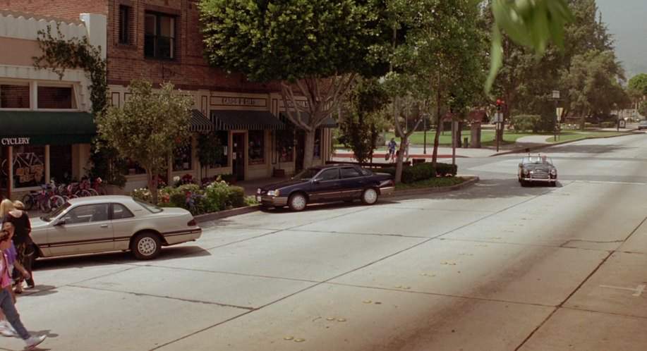 Ford Taurus