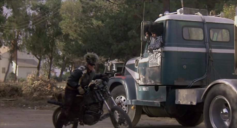 International Harvester DF-405