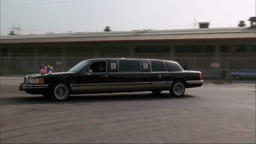 Lincoln Town Car Stretched Limousine