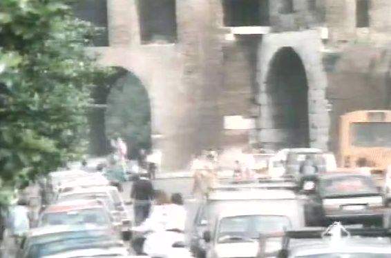 SAAB 900