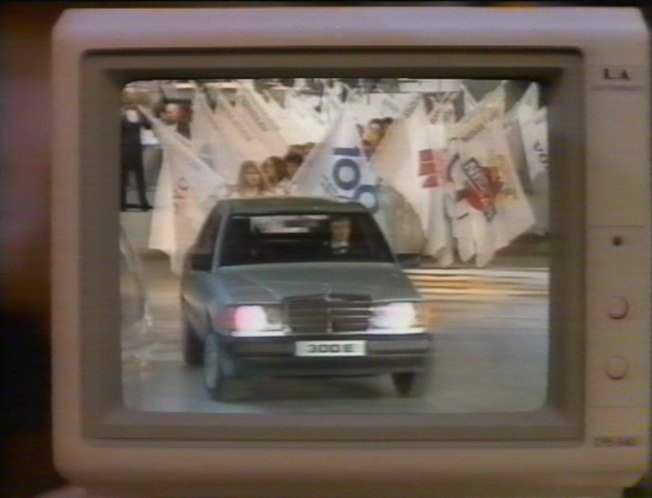 Mercedes-Benz 300 E