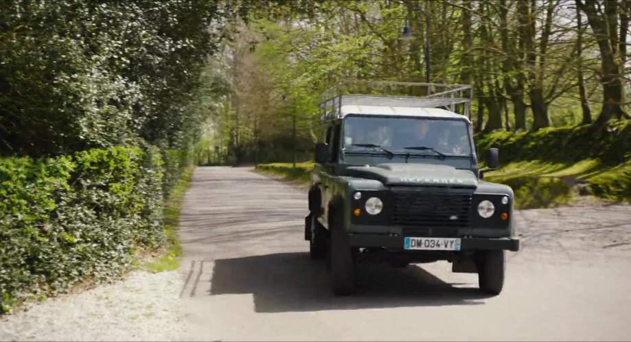 Land-Rover Defender 110 Station Wagon
