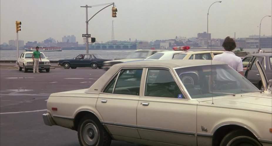 Plymouth Volaré