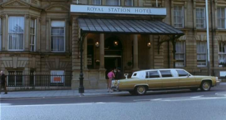 Cadillac Fleetwood Brougham Stretched Limousine