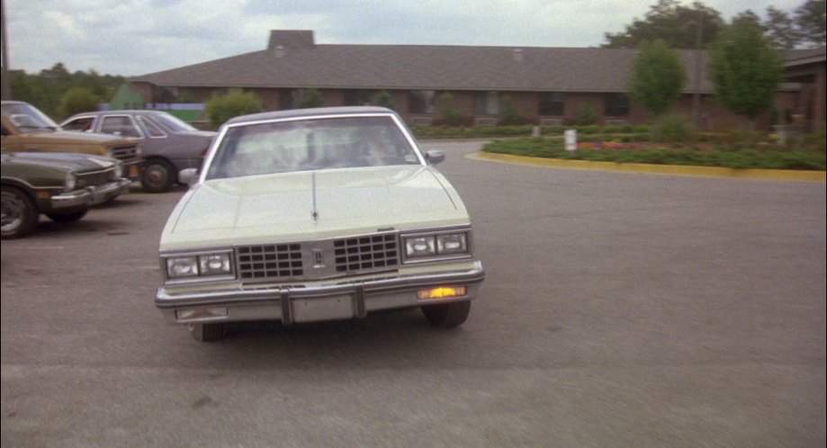 Oldsmobile Delta 88 Royale
