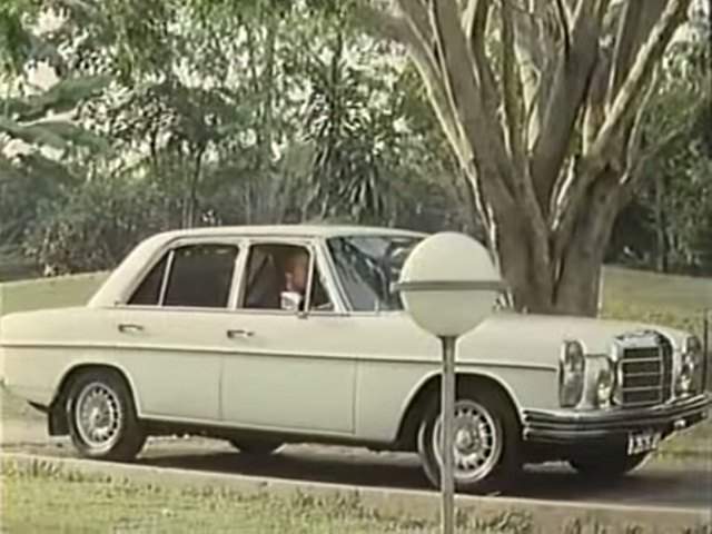Mercedes-Benz 250