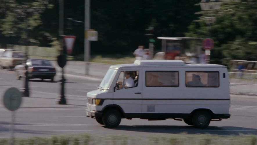 Mercedes-Benz 208 D