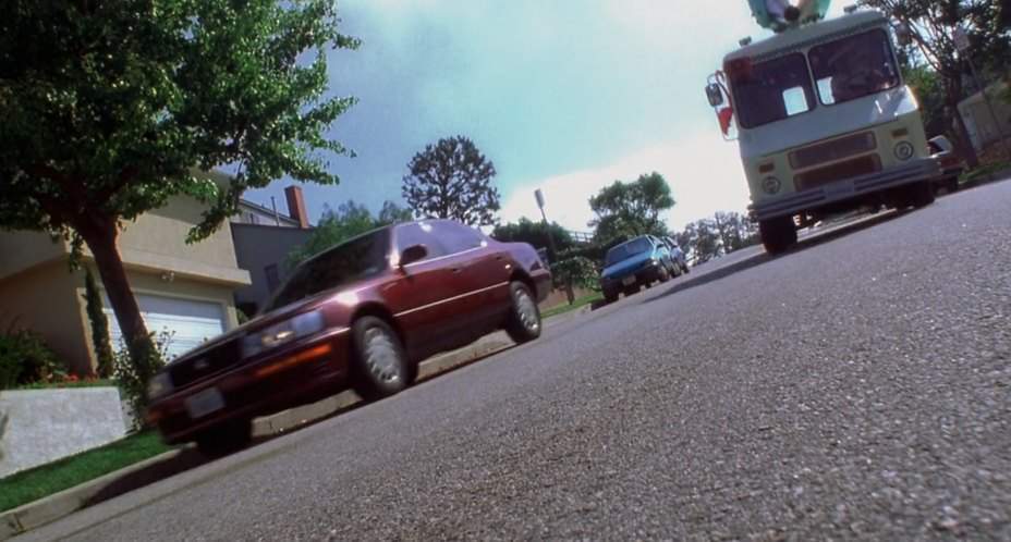Lexus LS 400