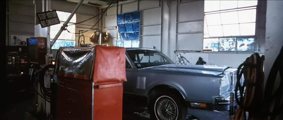 Lincoln Continental Mark VI