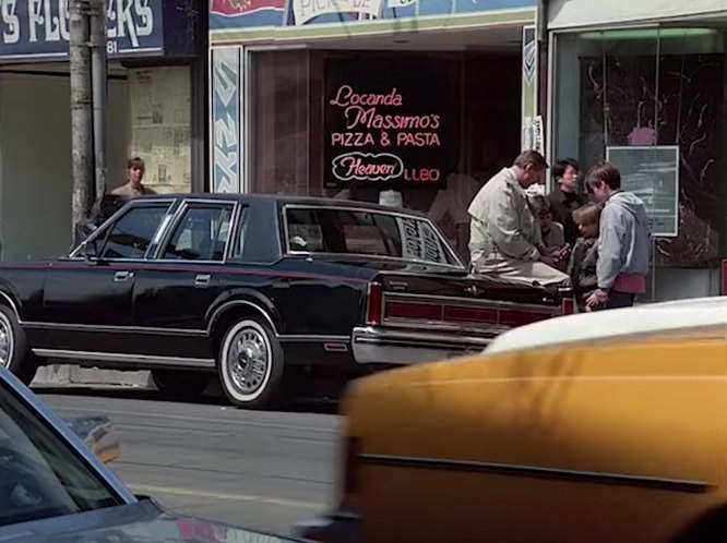 Lincoln Town Car
