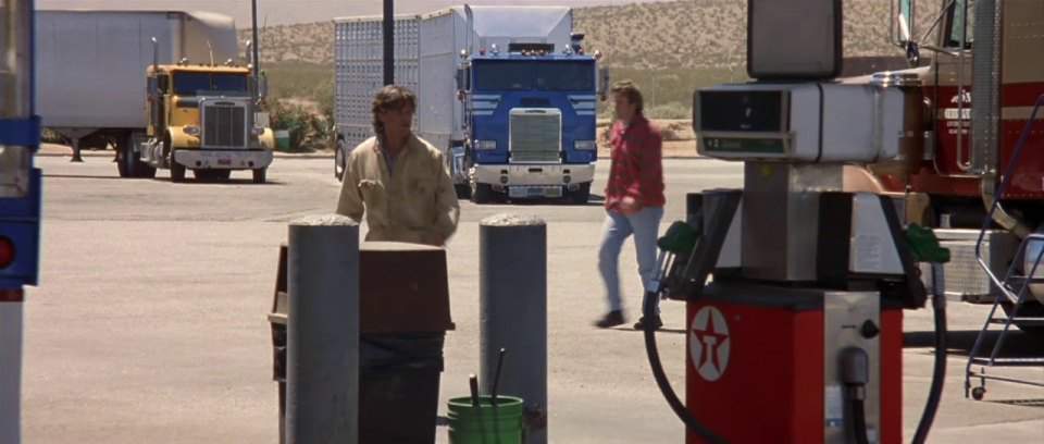 Freightliner FLC 120 64 T