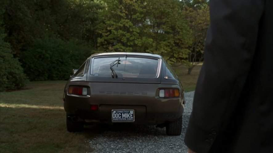 Porsche 928