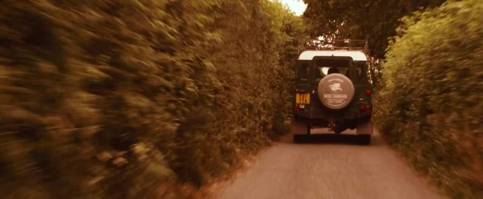 1999 Land-Rover Defender 110 in Alien Outbreak