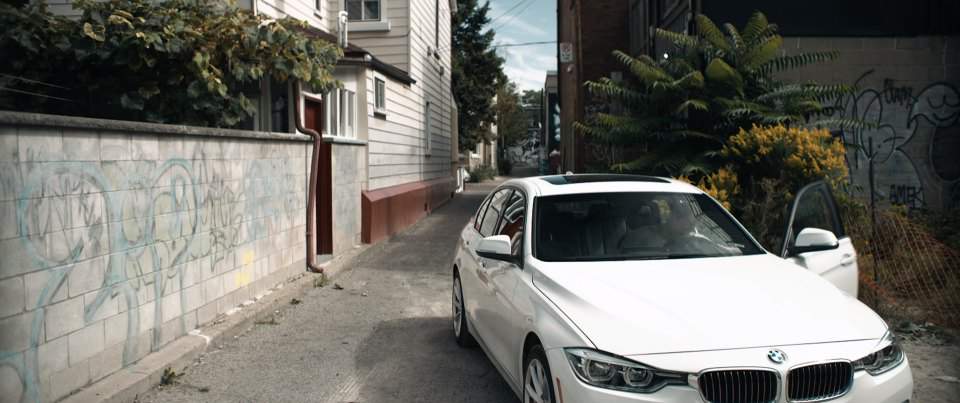 BMW 330i