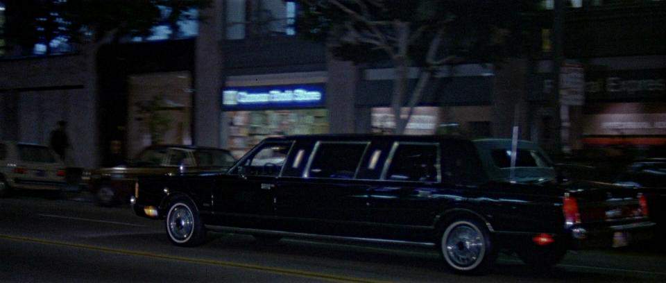 Lincoln Town Car Stretched Limousine