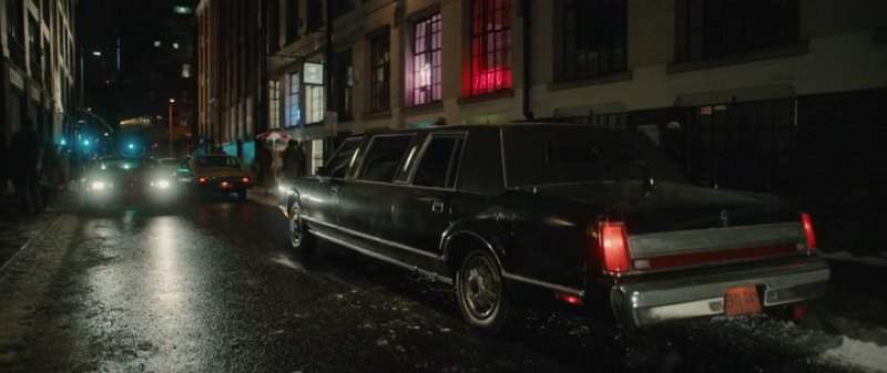 Lincoln Town Car Stretched Limousine