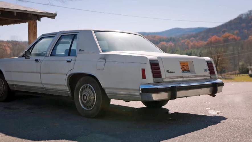 Ford LTD Crown Victoria