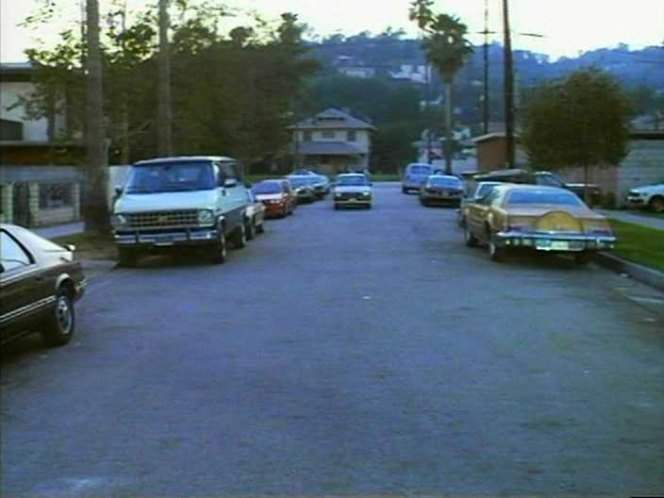 Lincoln Continental Mark IV
