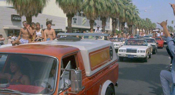 Chrysler LeBaron Town & Country Convertible