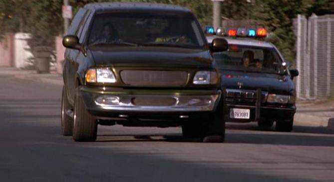 1997 Ford Expedition in 3 Strikes