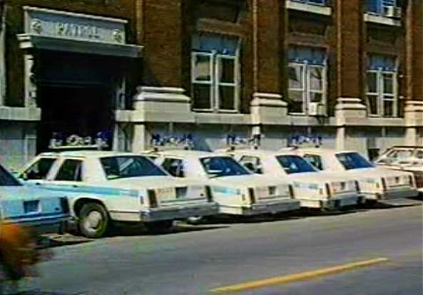 Ford LTD Crown Victoria