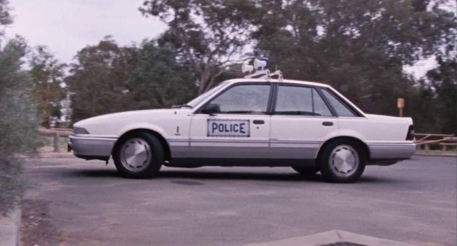 Holden Calais
