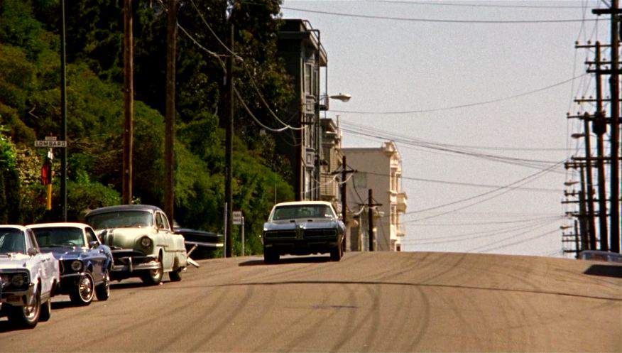 Pontiac Chieftain De Luxe