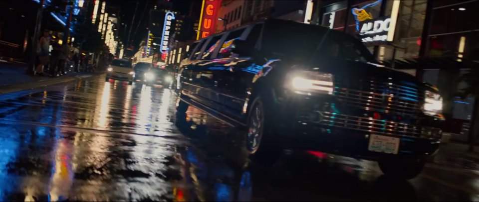 Lincoln Navigator L Stretched Limousine