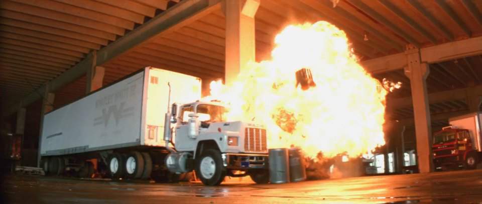 Mack R-Series