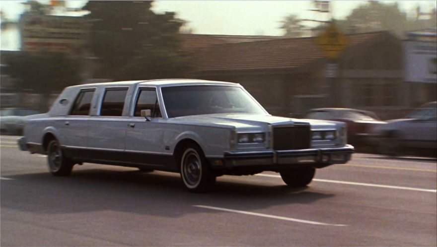 Lincoln Town Car Stretched Limousine