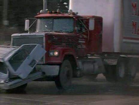 Mack Super-Liner