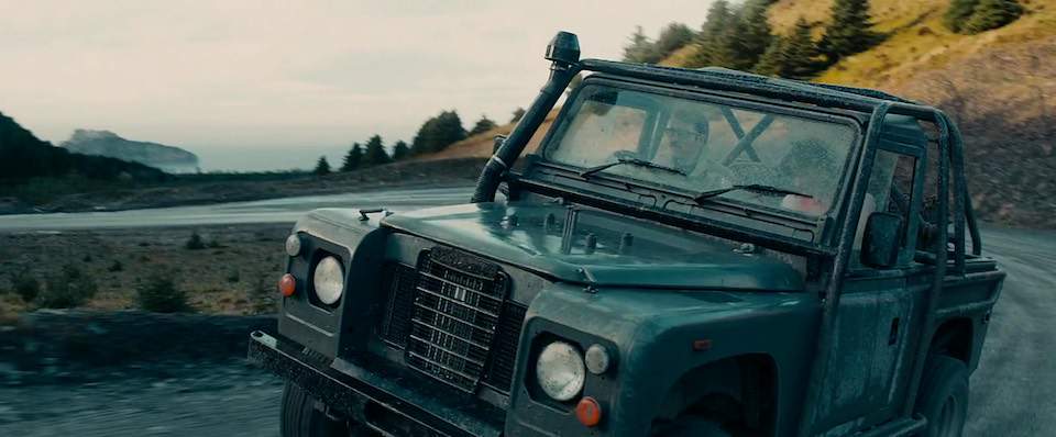 Land-Rover Defender 90