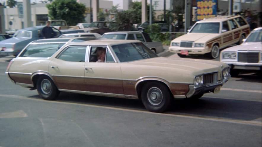 Chrysler LeBaron Town & Country
