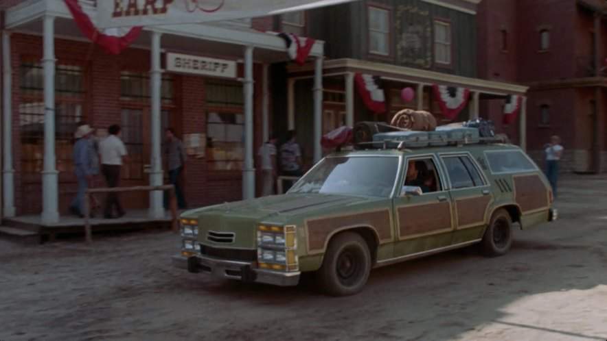 Ford LTD Country Squire