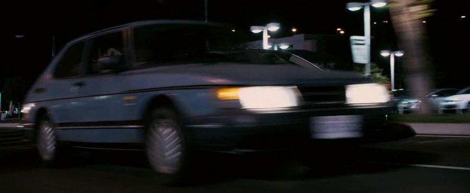 SAAB 900