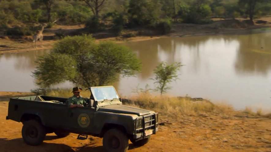 Land-Rover Defender 110