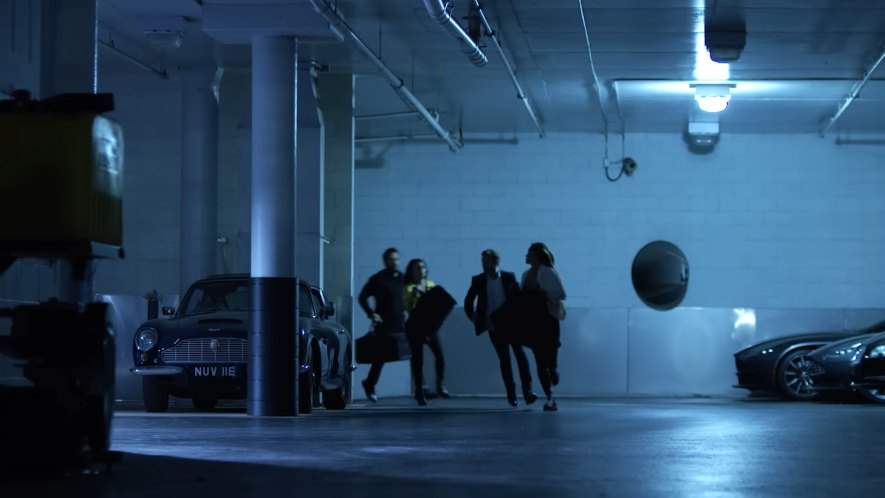 Aston Martin DB6 MkI