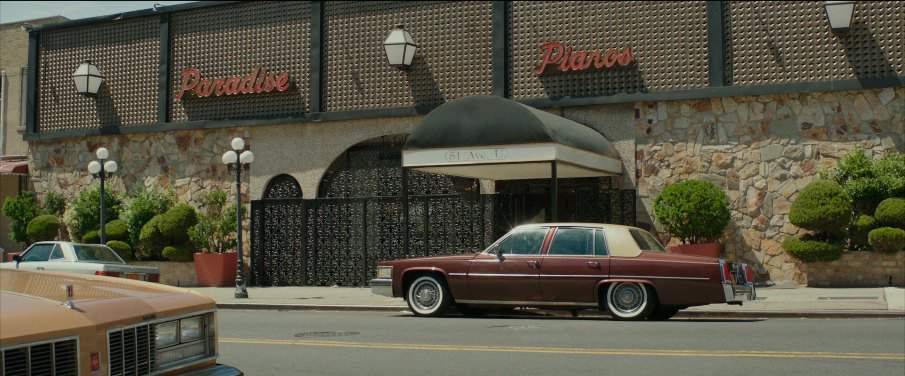 Cadillac Sedan DeVille