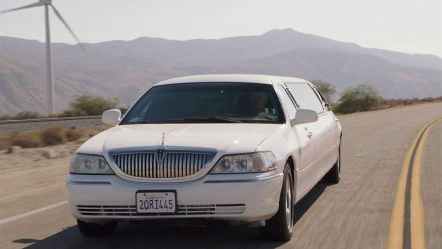Lincoln Town Car Stretched Limousine