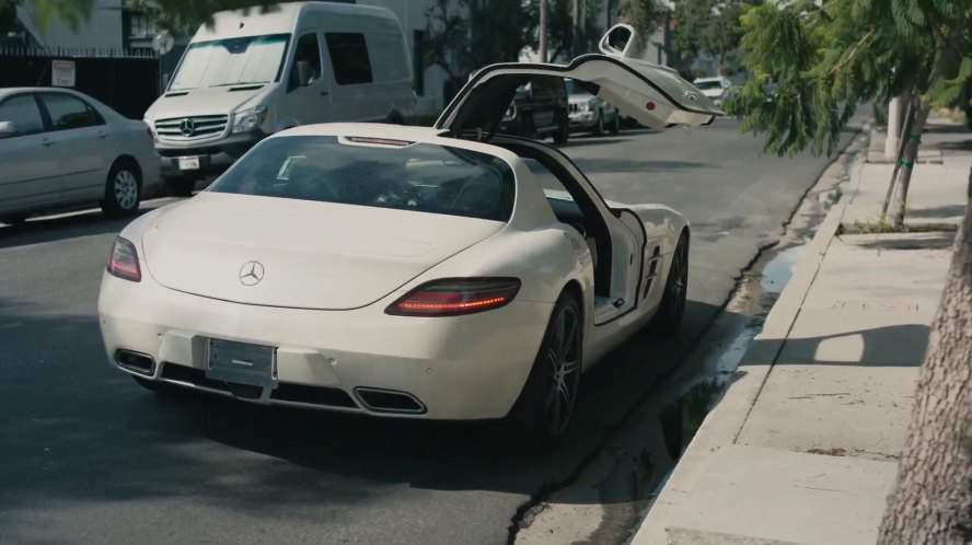 Mercedes-Benz SLS AMG