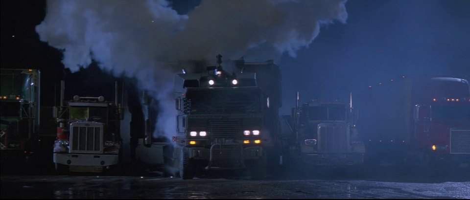 Freightliner FLD