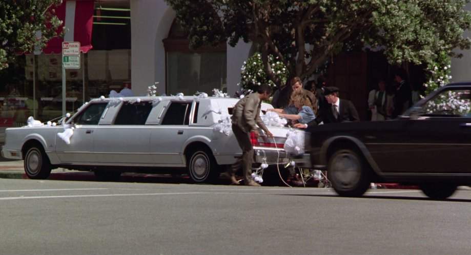 Lincoln Town Car Stretched Limousine