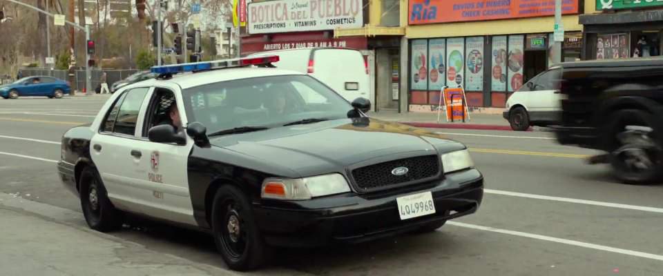 Ford Crown Victoria