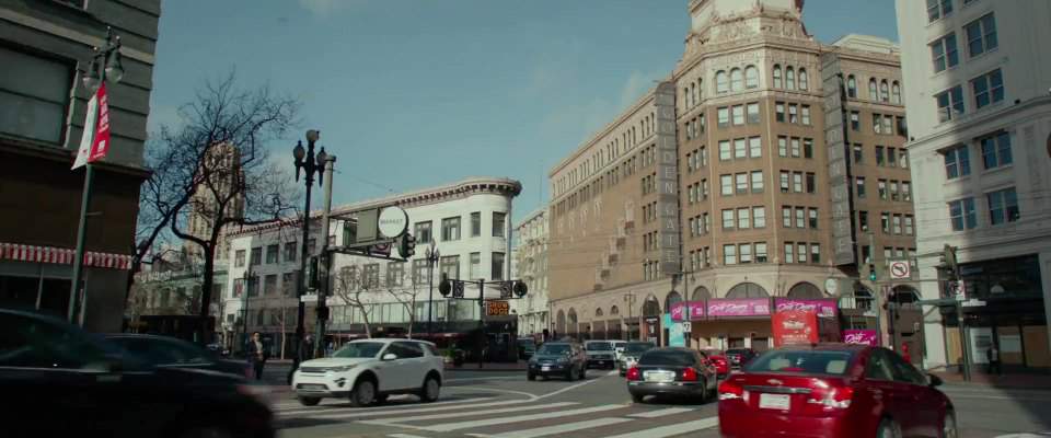 Land-Rover Discovery Sport