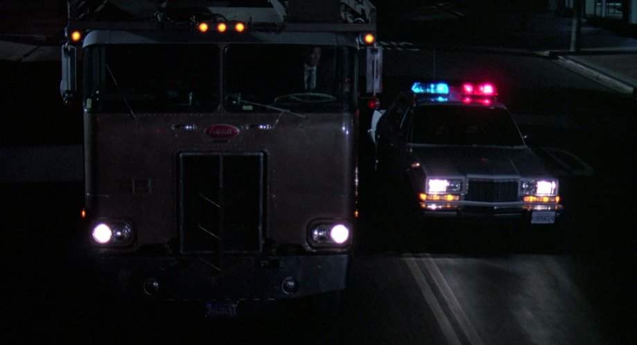 Peterbilt 352