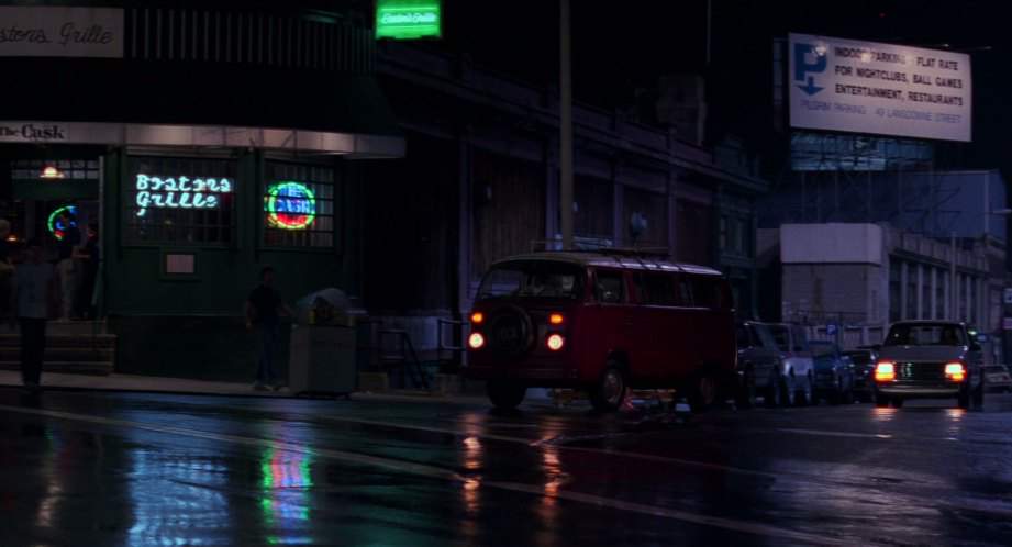 Plymouth Voyager