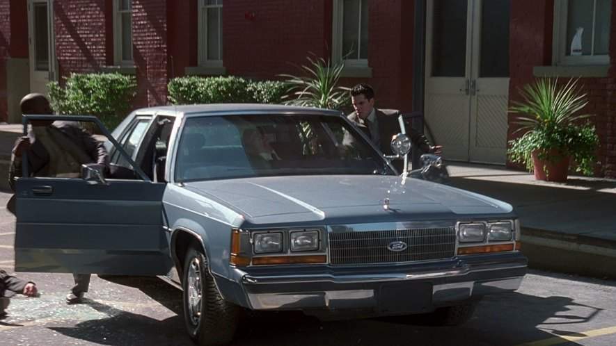 Ford LTD Crown Victoria