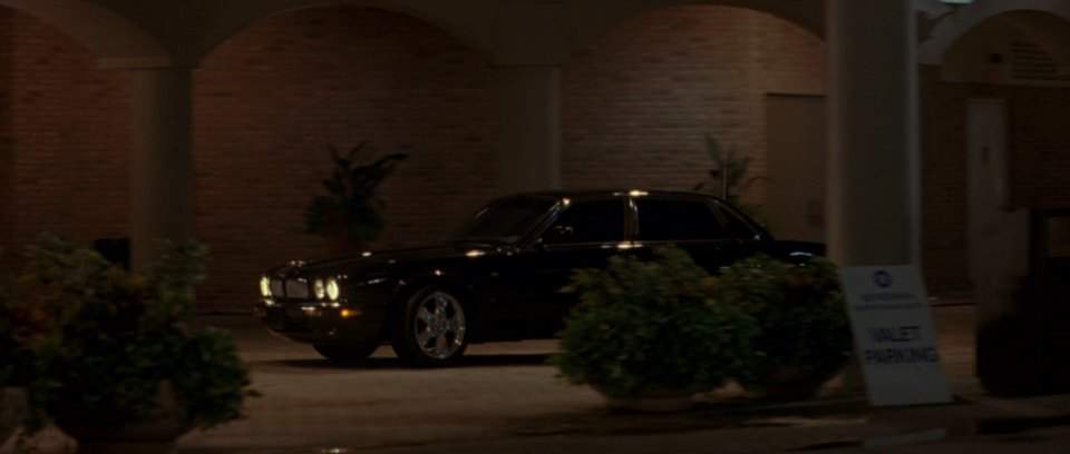 Jaguar XJR