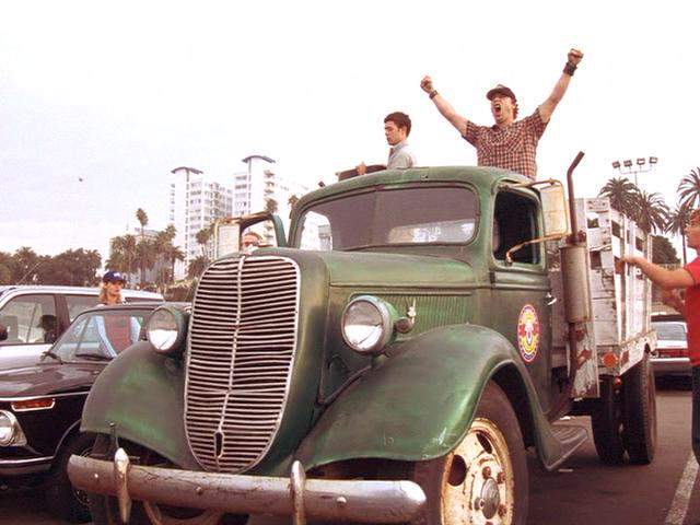 Ford V8 1½-Ton